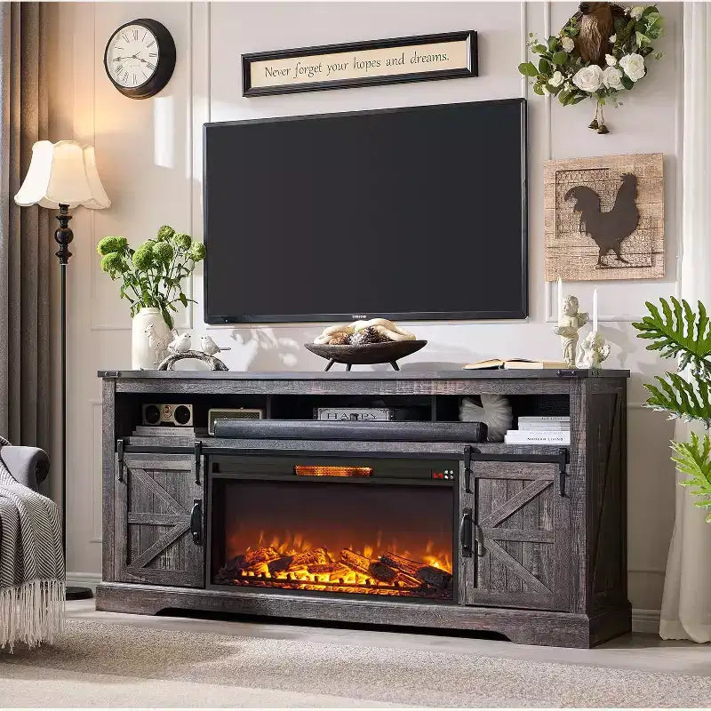 Meuble TV avec cheminée pour téléviseur 75 pouces, foyer et porte coulissante de style grange