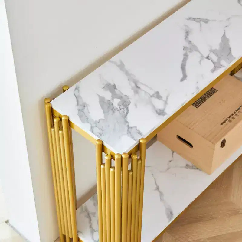 Console moderne dorée avec plateau effet marbre