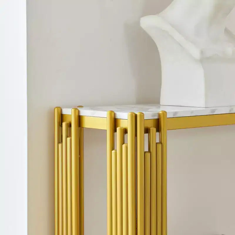 Console moderne dorée avec plateau effet marbre