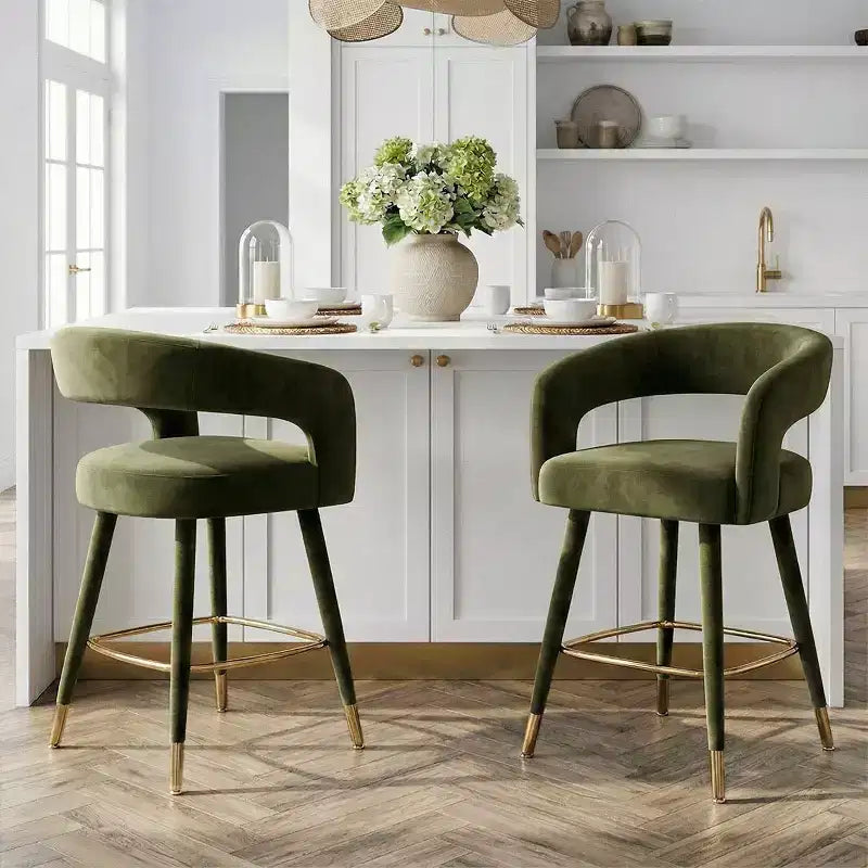 Tabouret de bar moderne en velours à hauteur de comptoir avec dossier